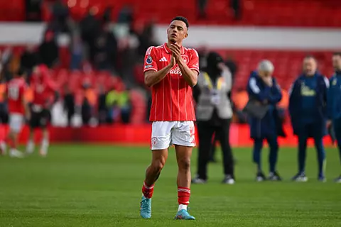 ندوي يلمح لرغبته في الرحيل عن نوتنجهام.. واهتمام إنتر ونابولي بضمه